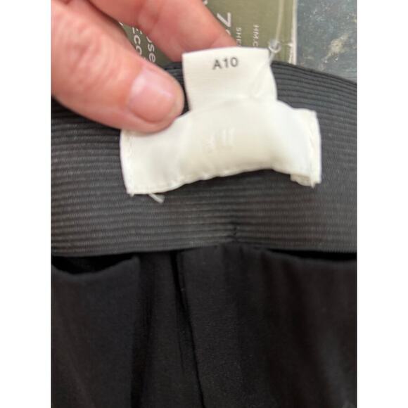 NWT H&M Women 8 Black Skinny Ankle Length Slacks Side Zip Classic Career - Picture 5 of 9